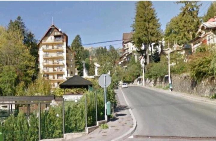 Ferienwohnung Apartament Aosta Central Sinaia Exterior foto